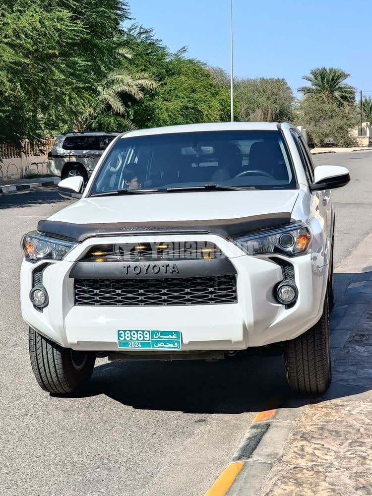 Used Toyota 4Runner SR5 2018