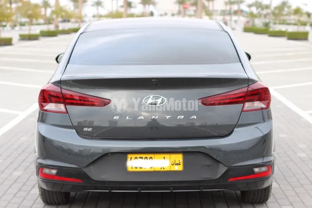 هيونداي إلانترا 2.0L Base 2020 مستعملة