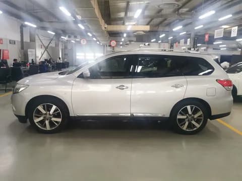 Used Nissan Pathfinder 3.5L SV 2WD 2015 Used Nissan Pathfinder 3.5L SV 2WD 2015 used_cars.forSale