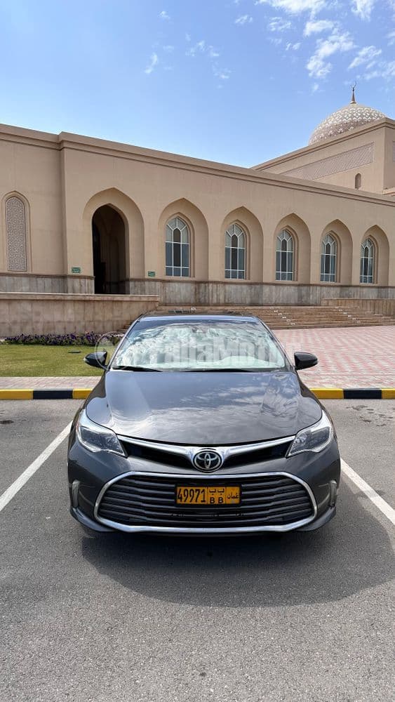 Used Toyota Avalon 3.5L XLE 2017