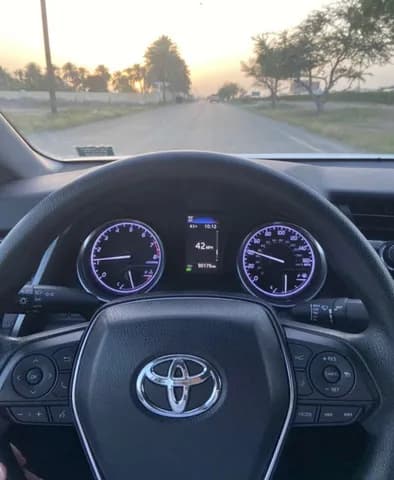 Used Toyota Camry 2.5L LE HEV 2019