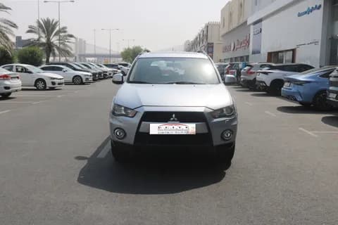 ميتسوبيشي أوت لاندر 2.4L 2013 مستعملة ميتسوبيشي أوت لاندر 2.4L 2013 مستعملة used_cars.forSale