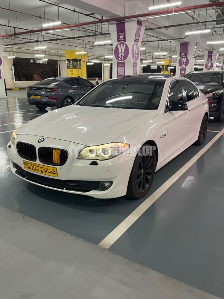 Used BMW 5 Series Sedan 523i 2011