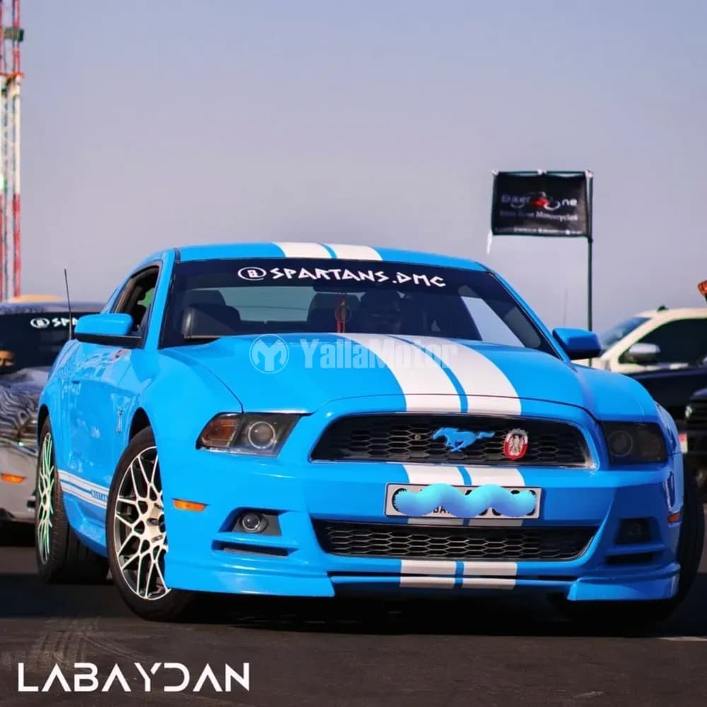 Used Ford Mustang 3.7L Fastback M/T 2013