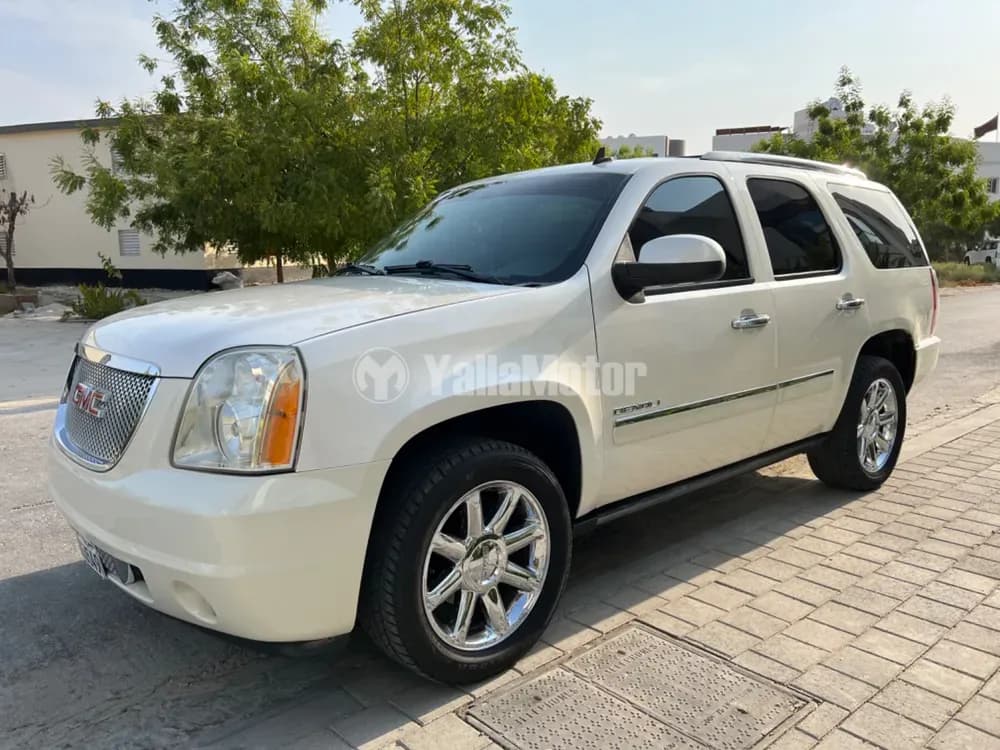 جي إم سي يوكون دينالي 6.2L V8 AWD 2012 مستعملة