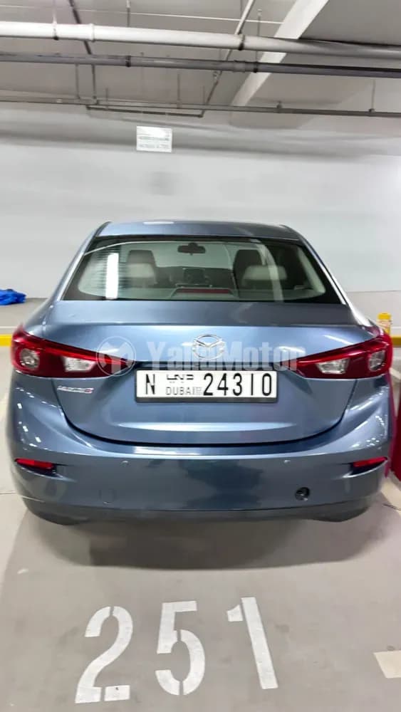 مازدا 3 Sedan 1.6L 2015 مستعملة