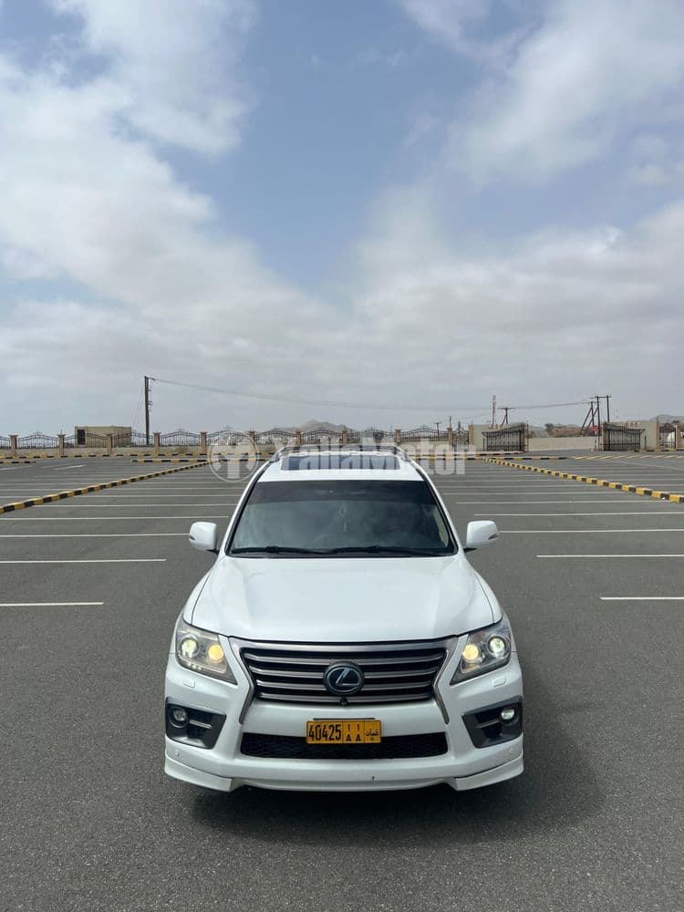 Used Lexus LX 570 5 door 5.7L 2014