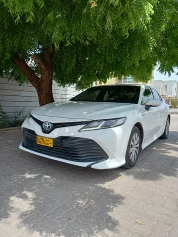 Used Toyota Camry 2.5L LE STD Hybrid 212 HP 2019