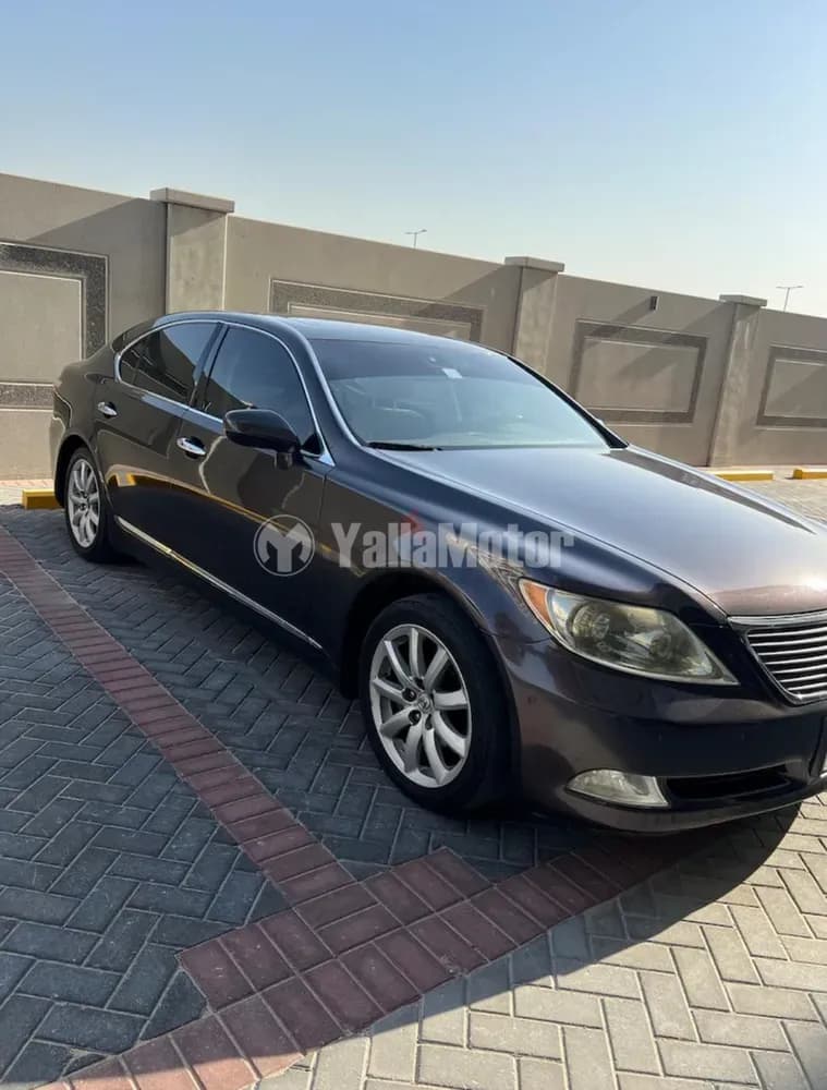 لكزس أل أس 460 4 door 4.6L SWB 2008 مستعملة