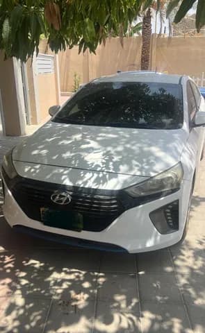 Used Hyundai Ioniq Hybrid 2018 Used Hyundai Ioniq Hybrid 2018 used_cars.forSale