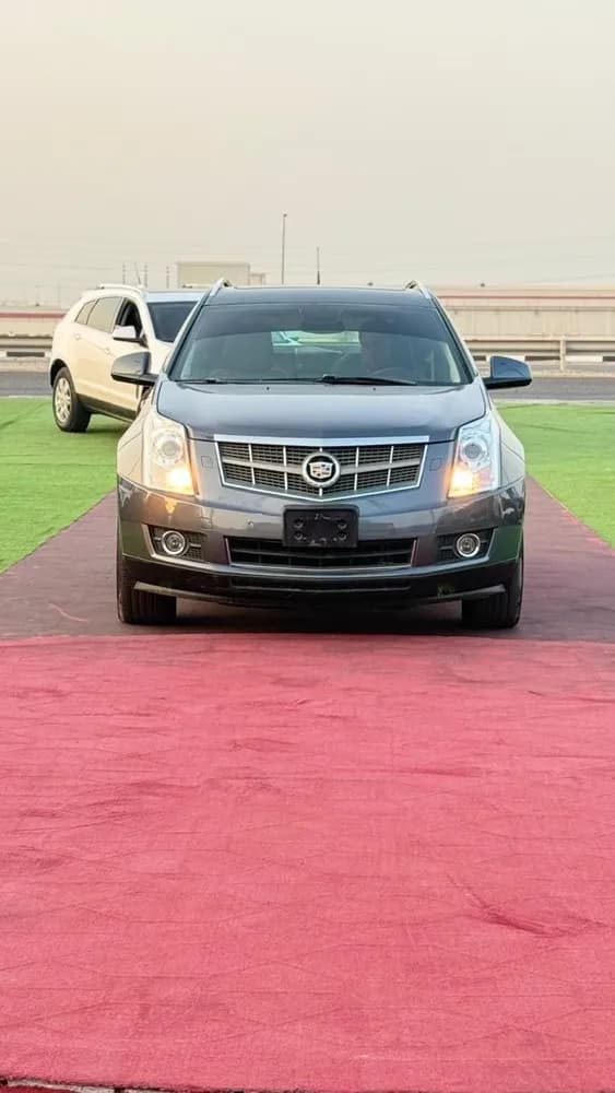 كاديلاك أس آر اكس 3.6L 5 Seater 2010 مستعملة
