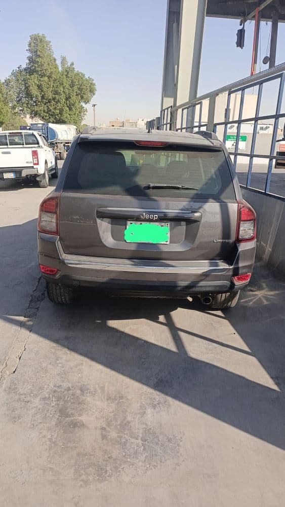 Used Jeep Compass 2.4L Limited 4x4 2012