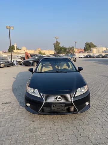 مستعملة لكزس إي أس 350 4 door 3.5L 2015 مستعملة لكزس إي أس 350 4 door 3.5L 2015 used_cars.forSale