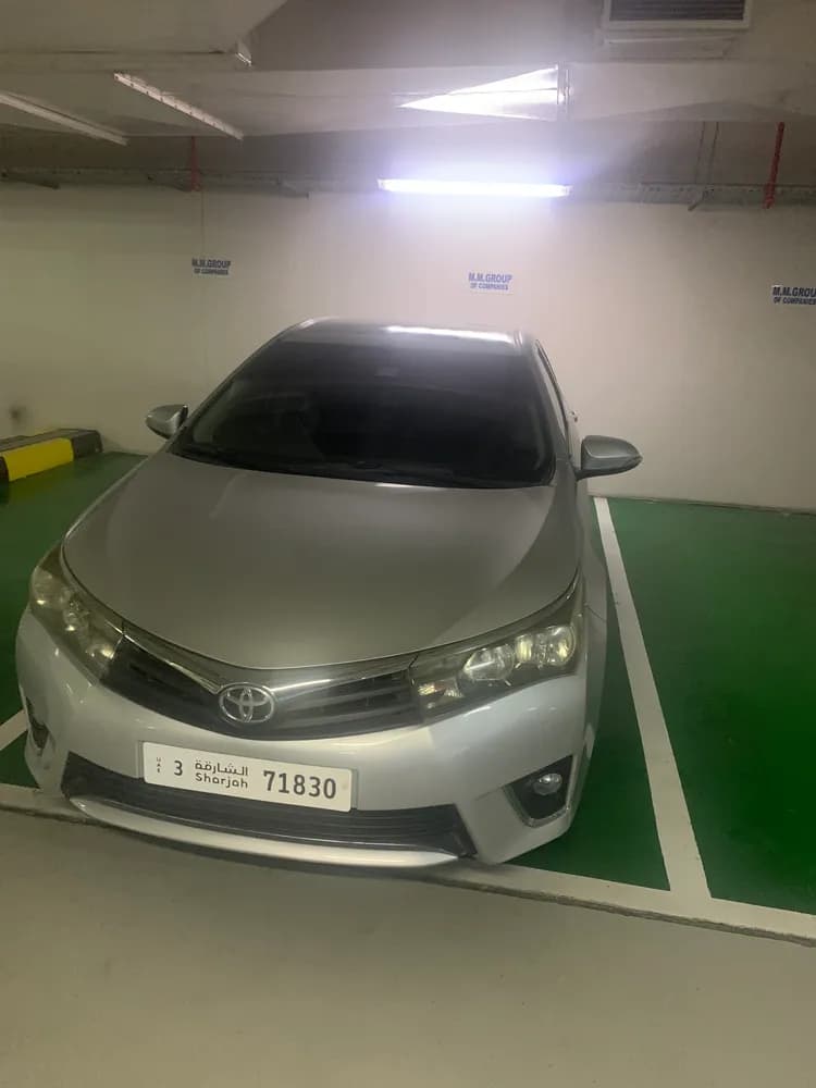 Used Toyota Corolla 2.0 L SE 2015