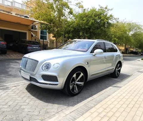 بنتلي بينتايغا 4.0L V8 2019 مستعملة بنتلي بينتايغا 4.0L V8 2019 مستعملة used_cars.forSale