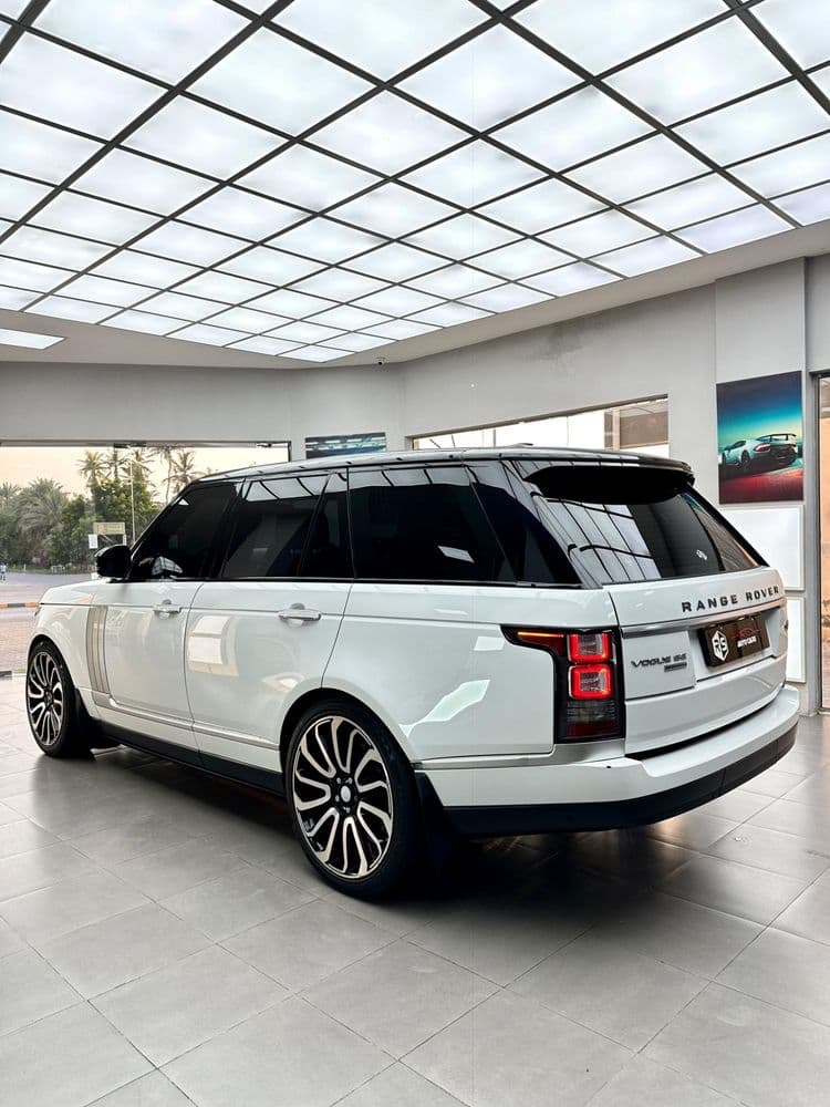 لاند روفر أتش أس إي في8 2015 مستعملة