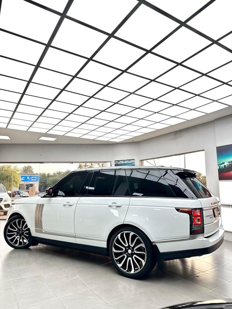 لاند روفر أتش أس إي في8 2015 مستعملة