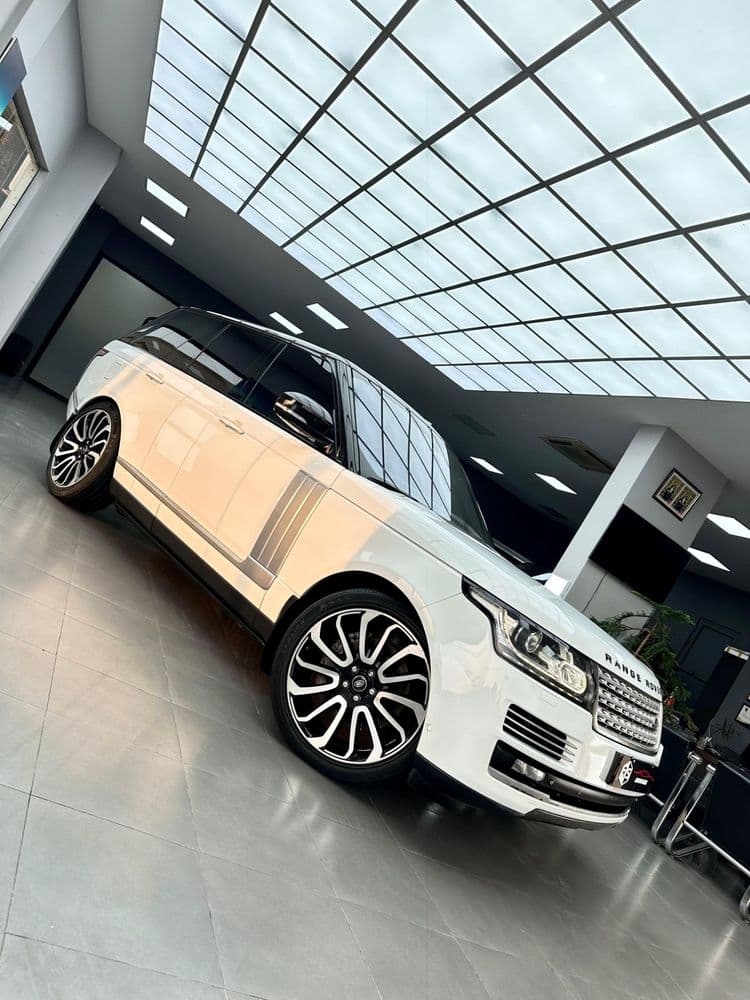 لاند روفر أتش أس إي في8 2015 مستعملة