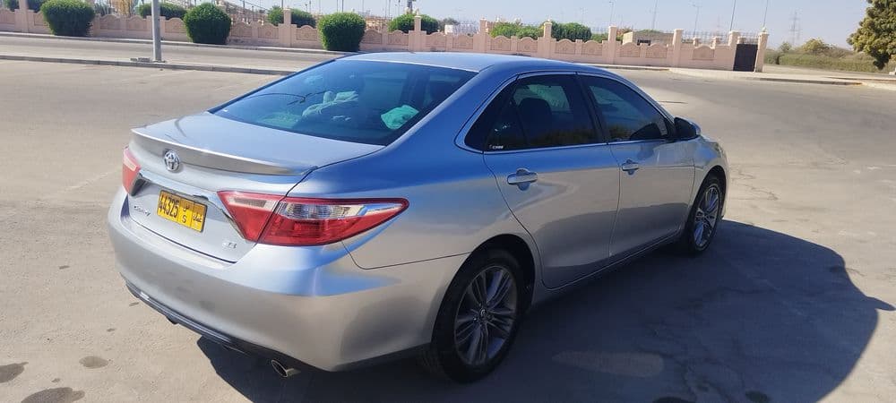 Used Toyota Camry 2.5 SE 2016