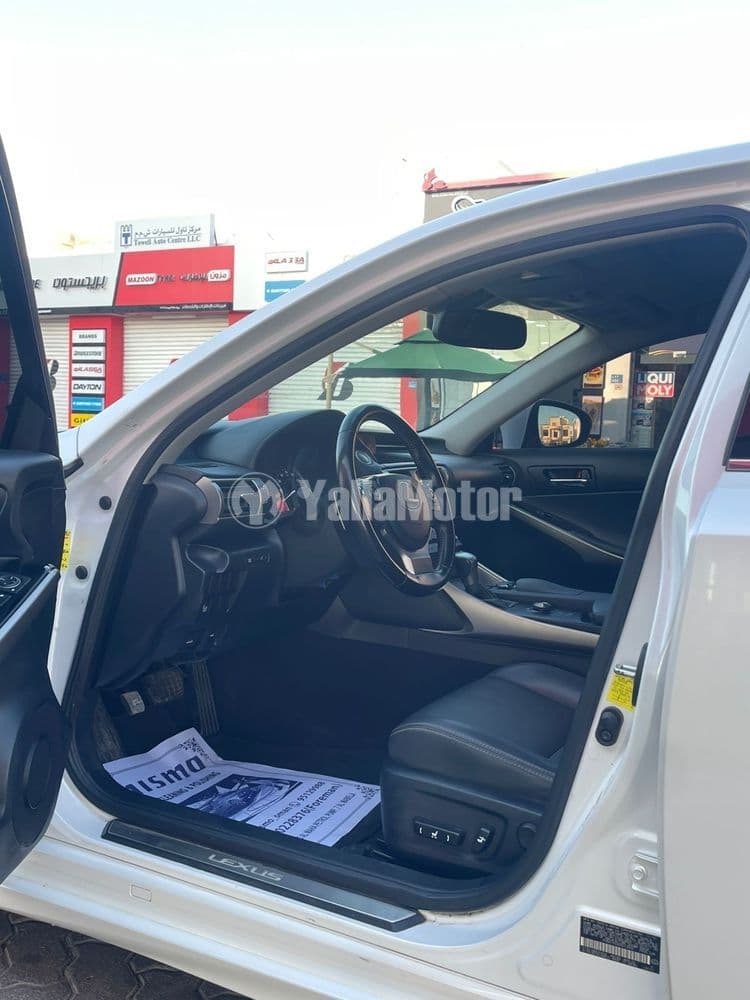 Used Lexus IS 200t Classic 2016