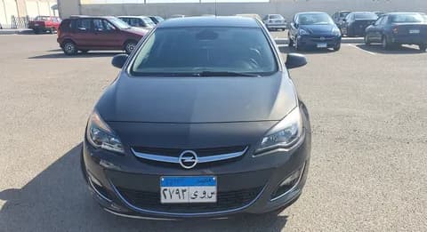 Used Opel Astra Sedan 1.6L 2014 Used Opel Astra Sedan 1.6L 2014 used_cars.forSale