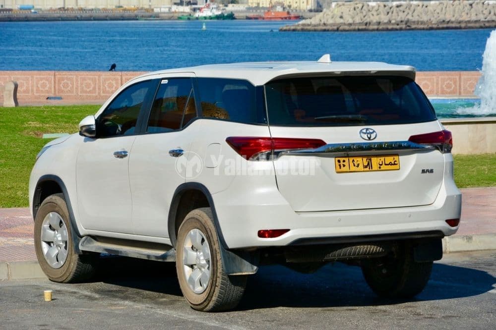 Used Toyota Fortuner 2.7L 2020