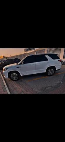 Used Changan CS95 2.0T Royal (7-Seater) AWD 2023 for Sale Used Changan CS95 2.0T Royal (7-Seater) AWD 2023 for Sale used_cars.forSale
