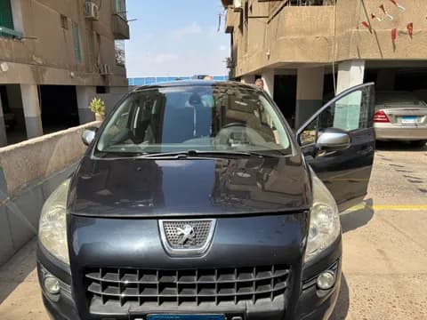 بيجو 3008 1.6T Active 2014 مستعملة بيجو 3008 1.6T Active 2014 مستعملة للبيع