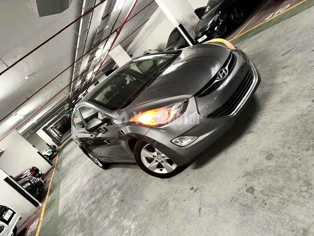 Used Hyundai Elantra 1.8L 2012