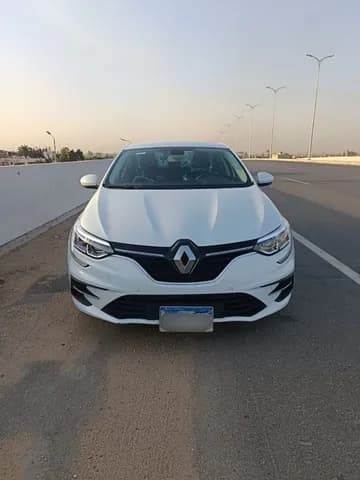 Used Renault Megane 1.6L Dynamic A/T 2022 Used Renault Megane 1.6L Dynamic A/T 2022 used_cars.forSale