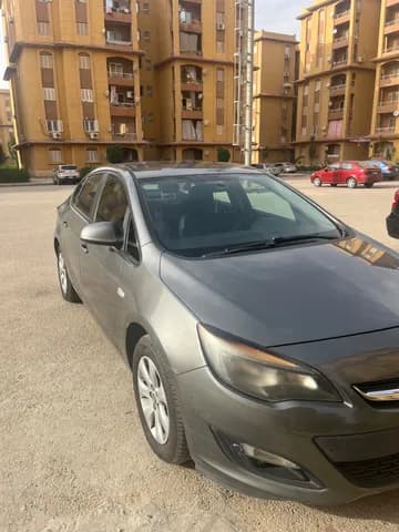 Used Opel Astra Cosmo 2018 Used Opel Astra Cosmo 2018 used_cars.forSale