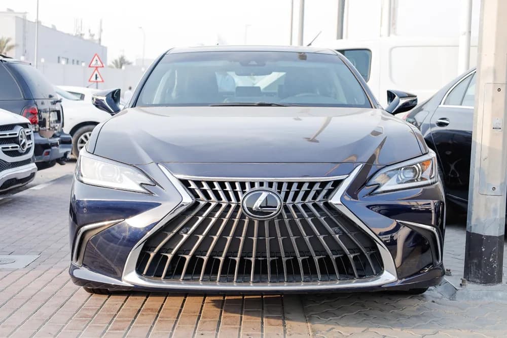 Used Lexus ES 2024