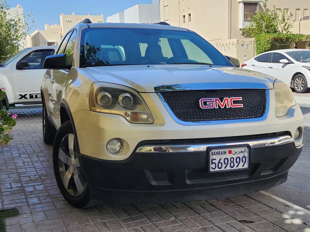Used GMC Acadia 3.6L Front Wheel Drive 2010