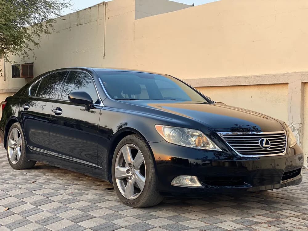 Used Lexus LS 460 4 door 4.6L SWB 2009