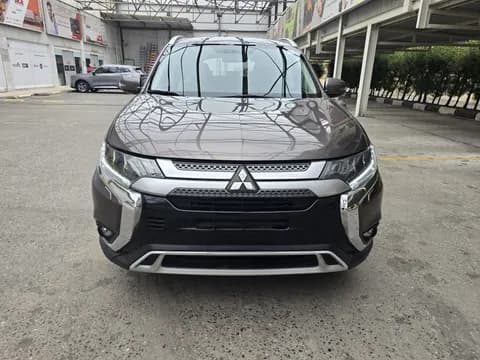 ميتسوبيشي أوتلاندر 2.4L GLX 7-Seater 2020 مستعملة ميتسوبيشي أوتلاندر 2.4L GLX 7-Seater 2020 مستعملة used_cars.forSale