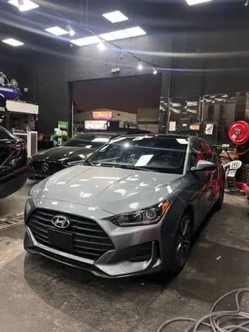 Used Hyundai Veloster 2.0L MPI Mid 2020 Used Hyundai Veloster 2.0L MPI Mid 2020 for sale