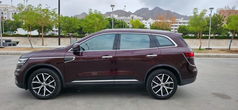 مستعملة رينو كوليوس 2.5L LE 4WD 2021