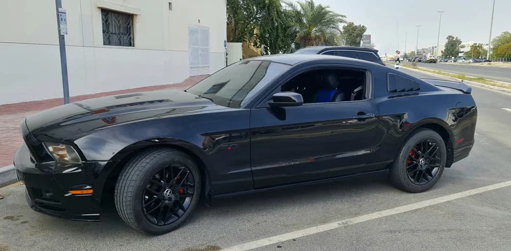 Used Ford Mustang V6 2014