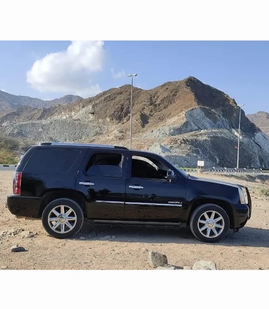 Used GMC Yukon Denali 6.2L Denali 2011