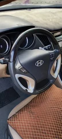 Used Hyundai Sonata 2.4L Top 2011 Used Hyundai Sonata 2.4L Top 2011 used_cars.forSale