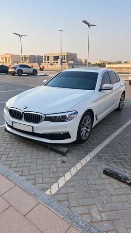 بي إم دبليو الفئة الخامسة - سيدان 520i 2019 مستعملة بي إم دبليو الفئة الخامسة - سيدان 520i 2019 مستعملة used_cars.forSale