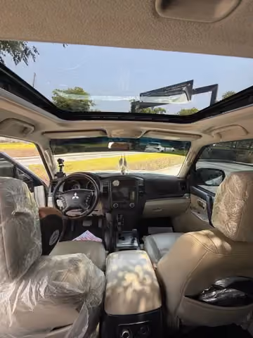 ميتسوبيشي باجيرو 3.5L 5 Door 2011 مستعملة ميتسوبيشي باجيرو 3.5L 5 Door 2011 مستعملة للبيع