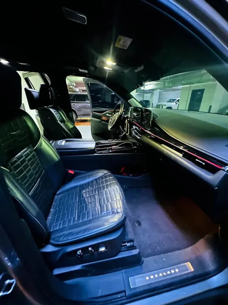 Used Cadillac ESCALADE 2024