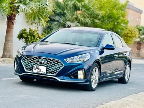 هيونداي سوناتا 2.4L 2018 مستعملة هيونداي سوناتا 2.4L 2018 مستعملة للبيع