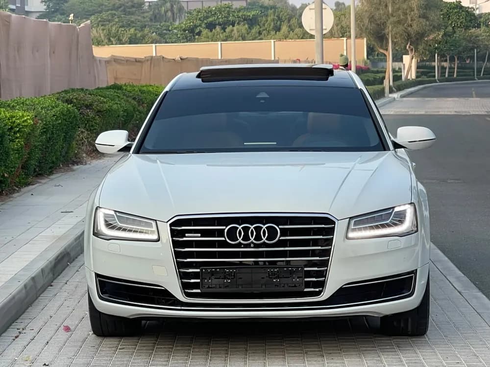 أودي أي8 أل 3.0L (290 HP) 2016 مستعملة