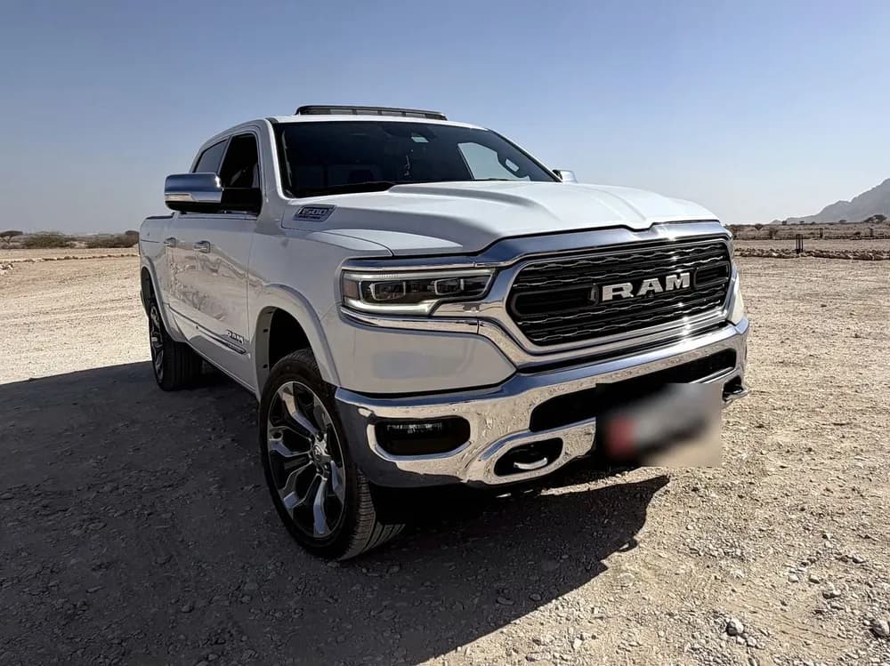 رام 1500 Limited Crew Cab 5.7L 2022 مستعملة