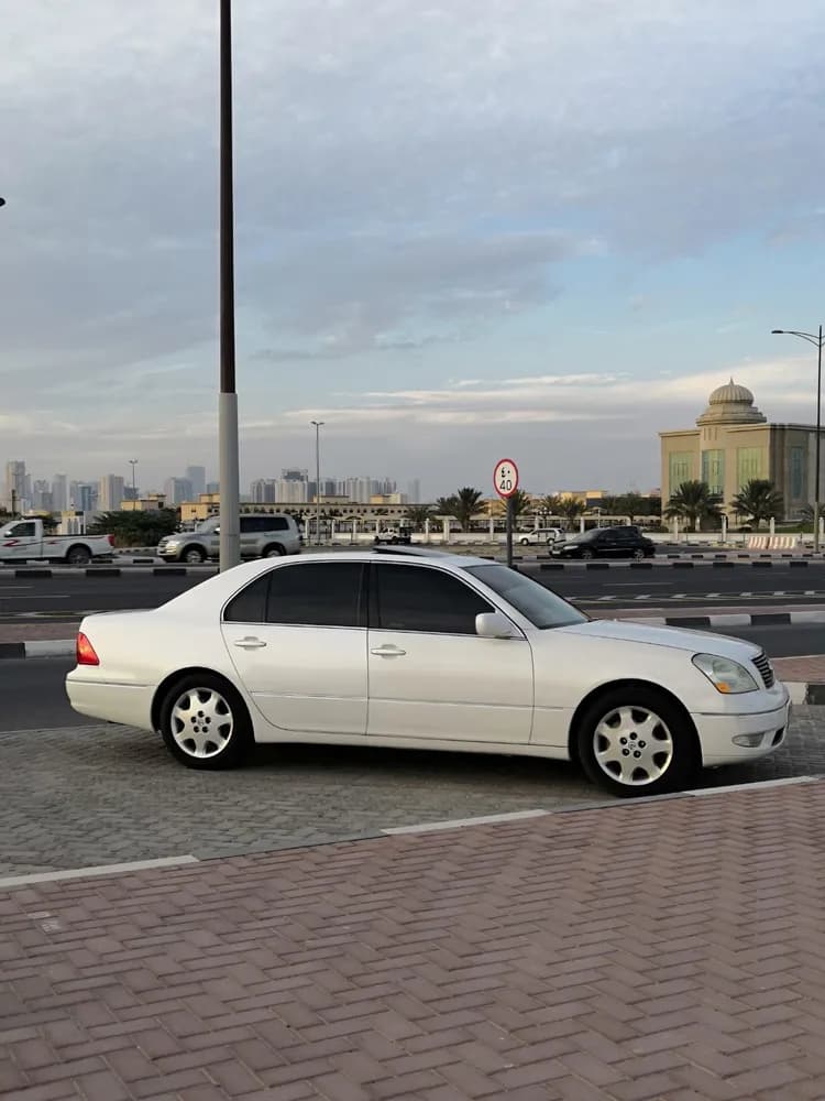 Used Lexus LS 2001