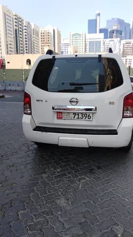 نيسان باثفايندر 3.5L SL 4WD 2012 مستعملة نيسان باثفايندر 3.5L SL 4WD 2012 مستعملة للبيع