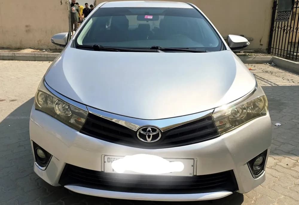 Used Toyota Corolla 2.0 L SE 2014