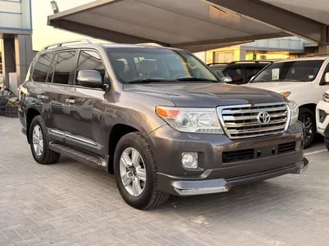 Used Toyota Land Cruiser 4.6 GXR 2014 Used Toyota Land Cruiser 4.6 GXR 2014 used_cars.forSale